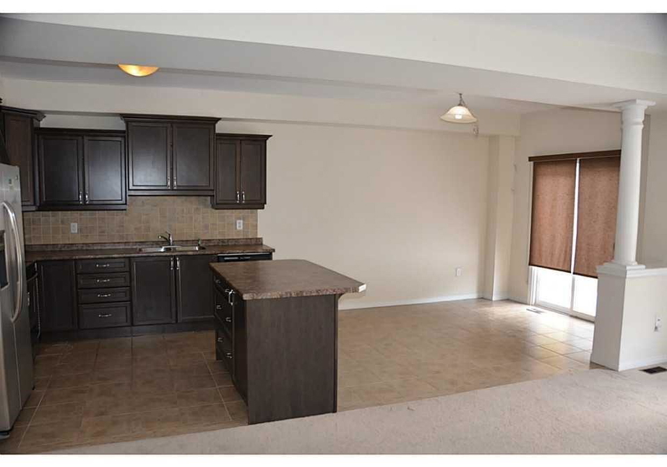 327-stonehenge-drive-ancaster-ontario-40841871