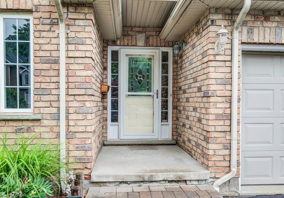 670-salzburg-drive-waterloo-ontario-40841876