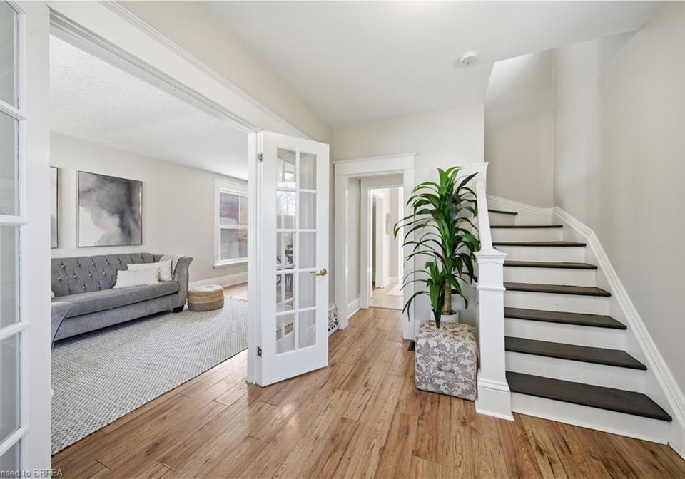 33-richmond-street-brantford-ontario-40841898