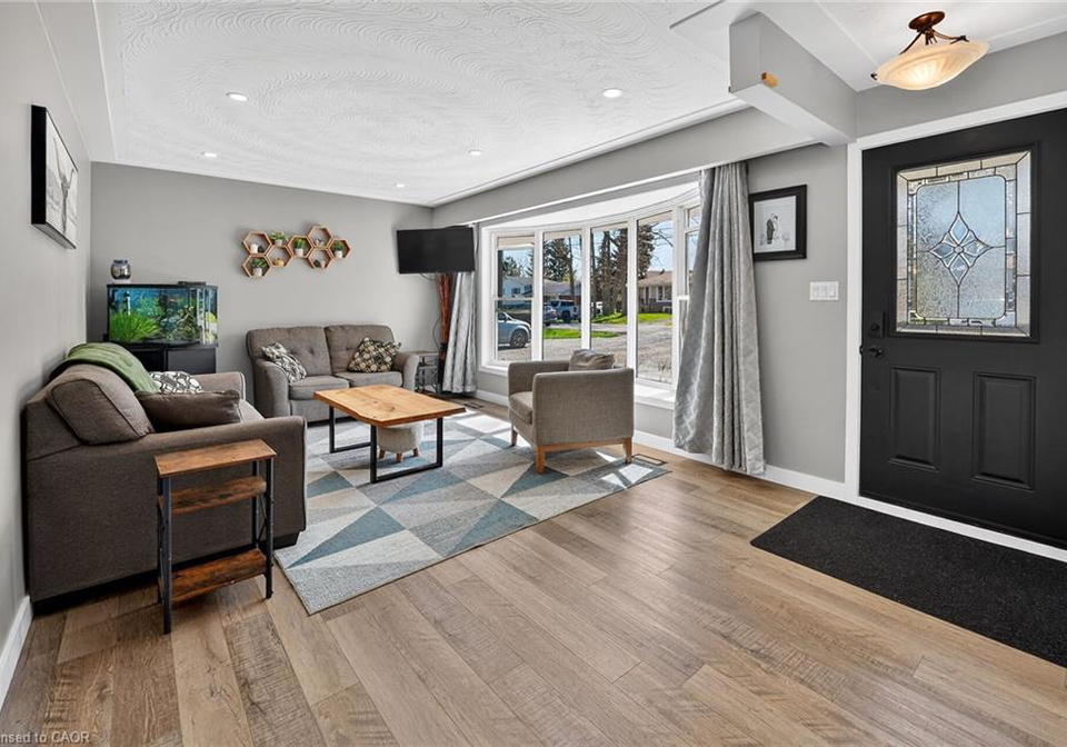 127-ayr-street-caledonia-ontario-40841923