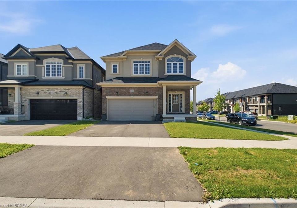 18-macklin-street-brantford-ontario-40841930