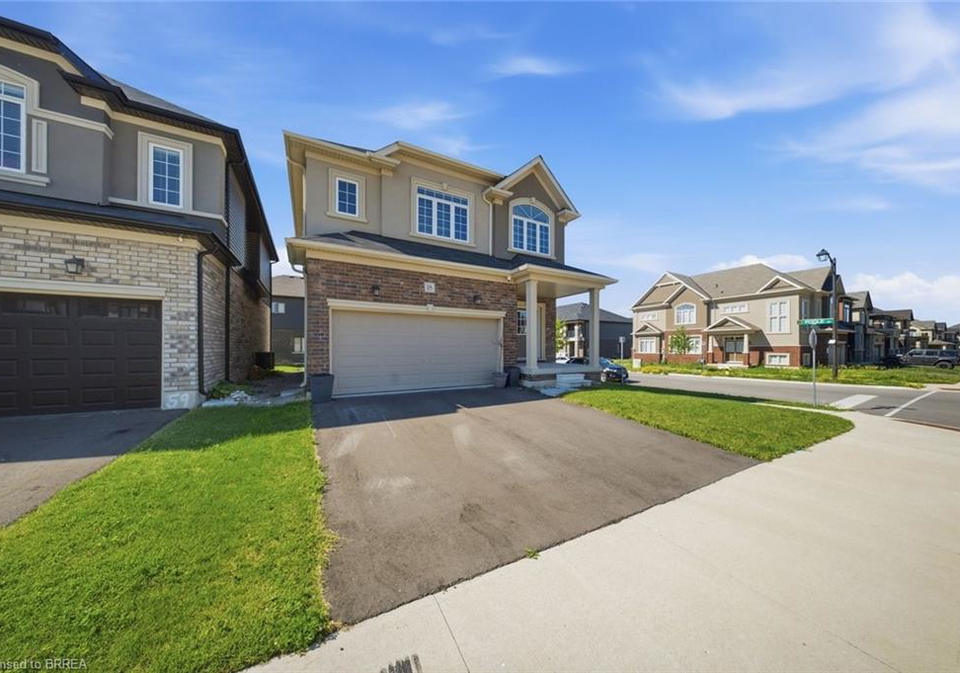 18-macklin-street-brantford-ontario-40841930