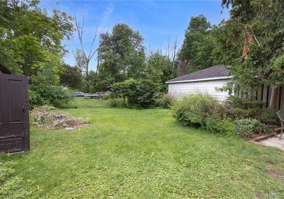 10-simcoe-street-delhi-ontario-40841949