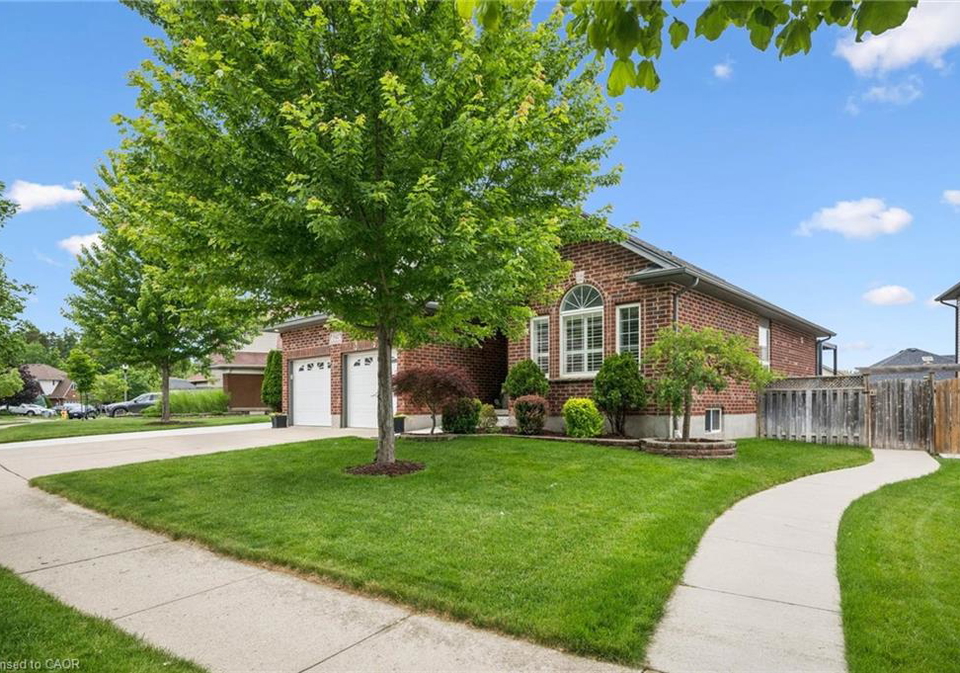 542-rush-meadow-crescent-kitchener-ontario-40841952
