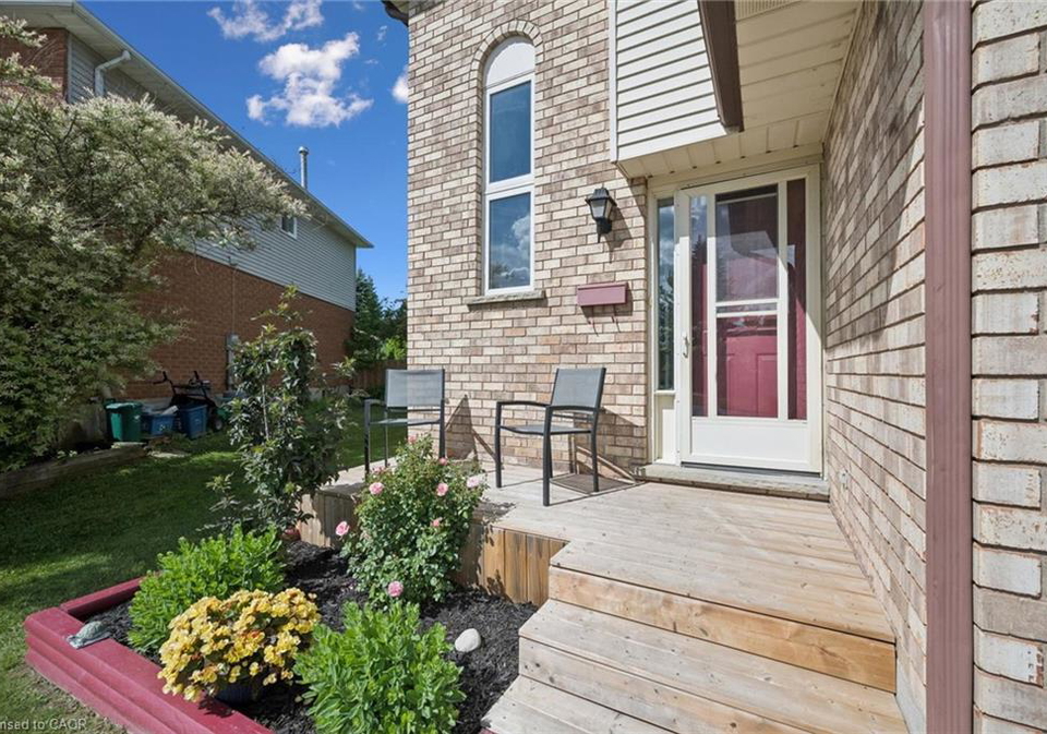 282-newbury-drive-kitchener-ontario-40841979