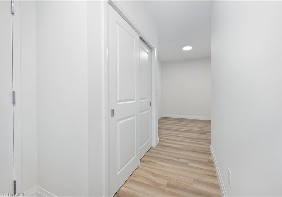 153-wilson-street-ancaster-ontario-40842047