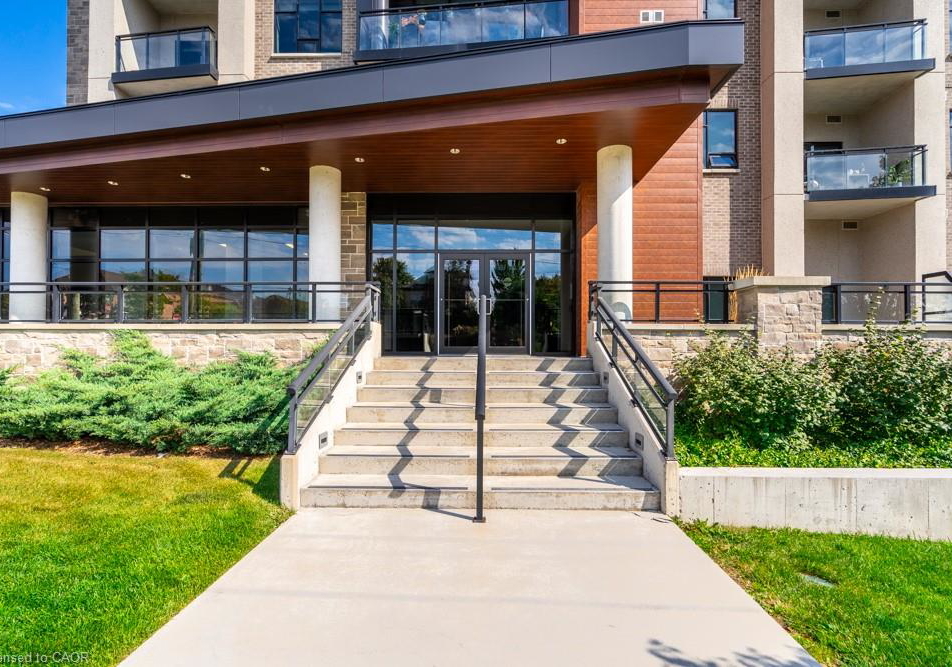 30-hamilton-street-s-waterdown-ontario-40842057