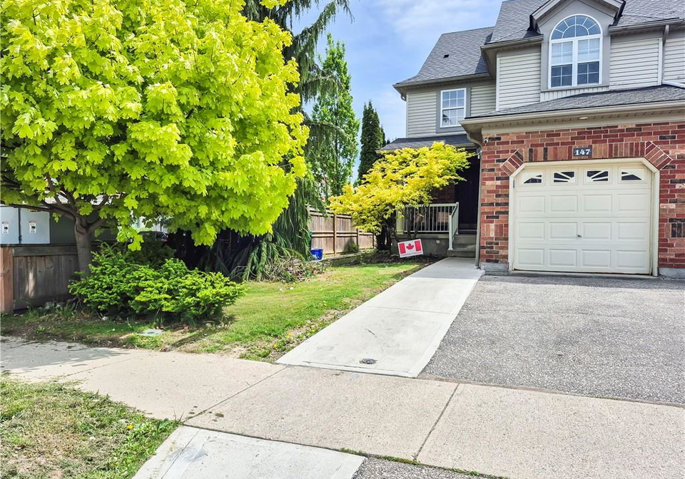 147-dubrick-crescent-kitchener-ontario-40842059
