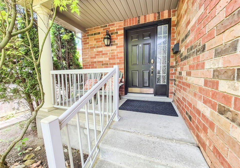 147-dubrick-crescent-kitchener-ontario-40842059