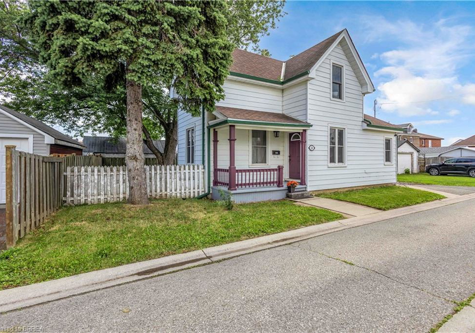 10-bishop-street-brantford-ontario-40842064