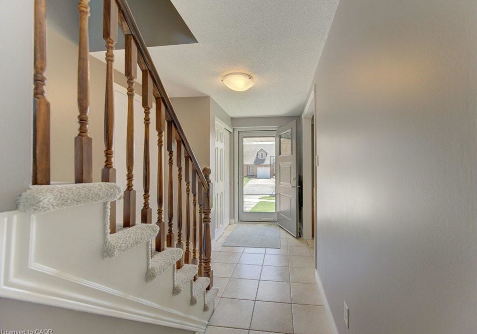 14-rose-garden-street-kitchener-ontario-40842067