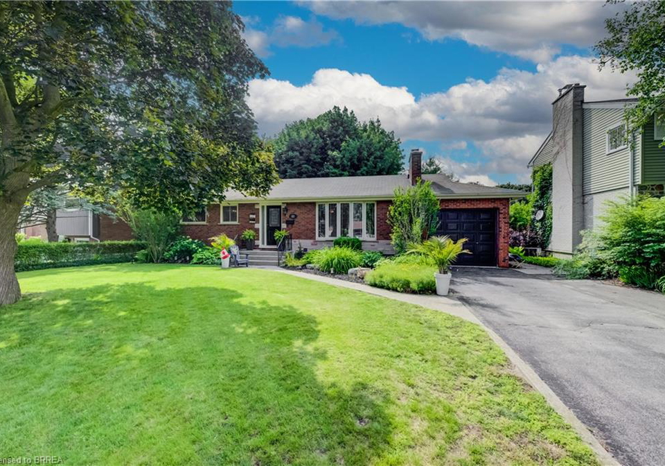 60-driftwood-drive-brantford-ontario-40842086