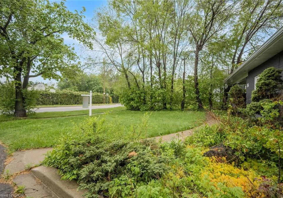 16-woodward-avenue-brampton-ontario-40842090