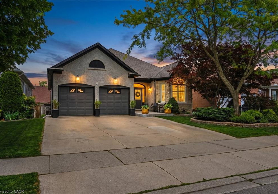 32-kopperfield-lane-mount-hope-ontario-40842122
