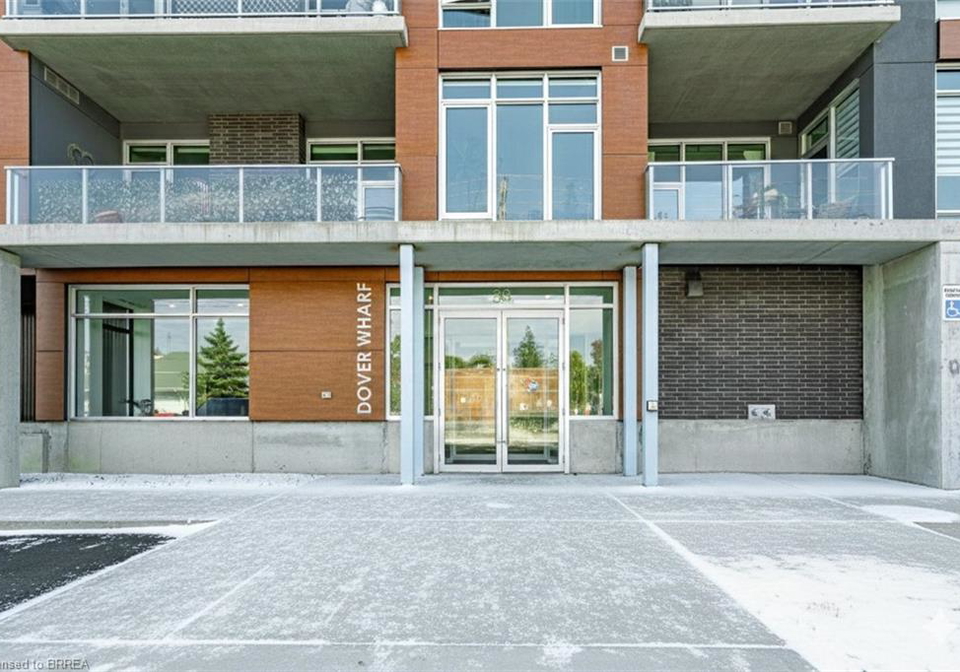 38-harbour-street-port-dover-ontario-40842125