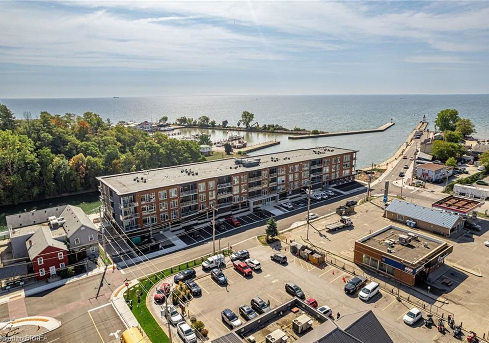 38-harbour-street-port-dover-ontario-40842125