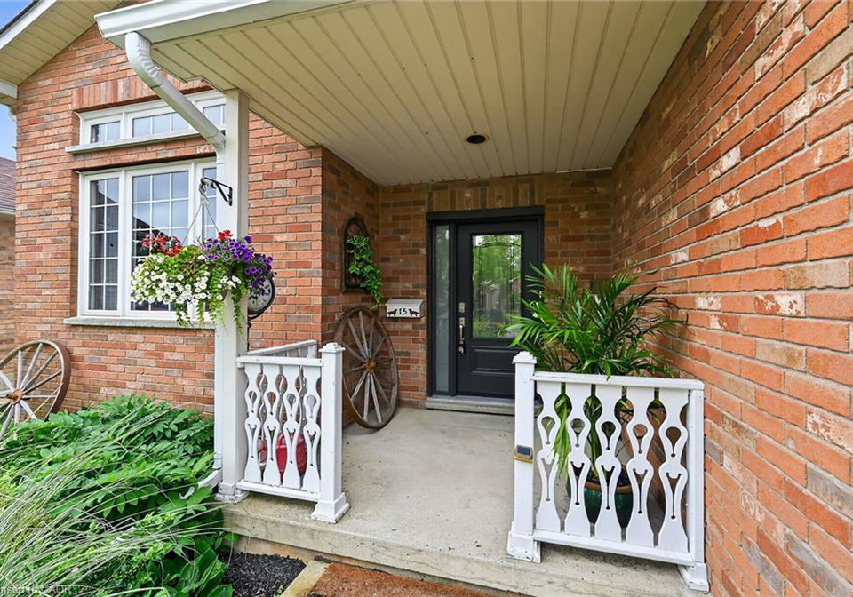 15-fuller-drive-caledonia-ontario-40842143