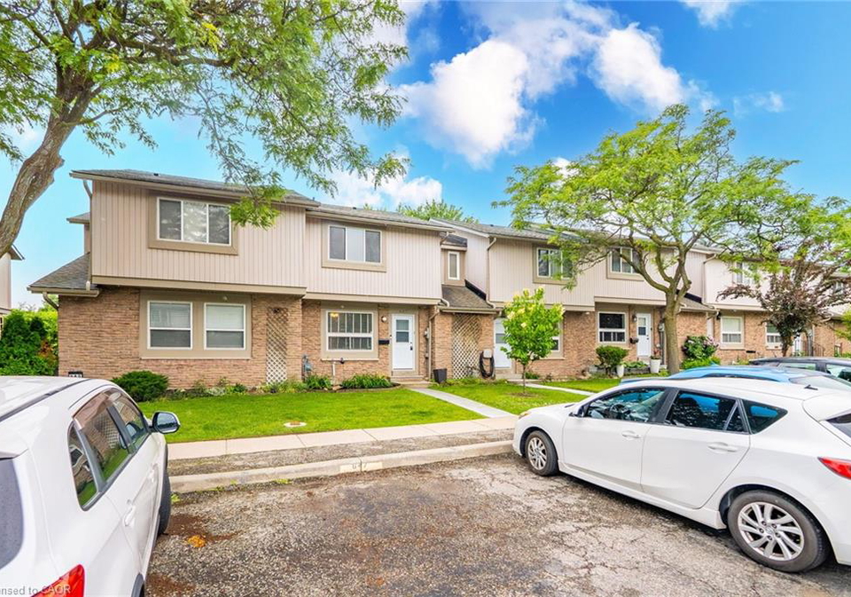 647-woodward-avenue-milton-ontario-40842161