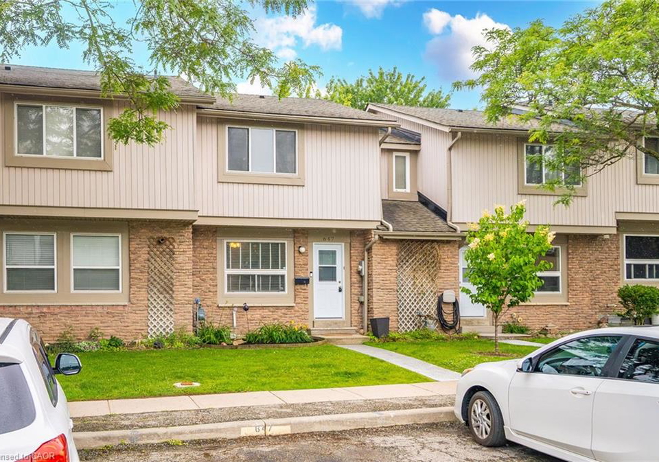 647-woodward-avenue-milton-ontario-40842161