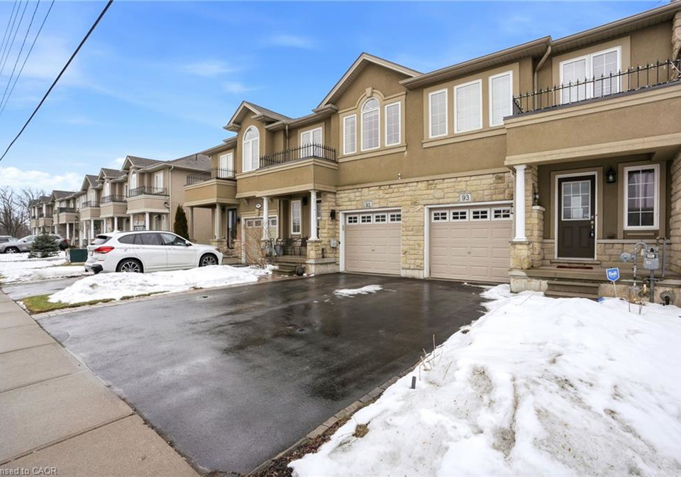 93-penny-lane-stoney-creek-ontario-40842179