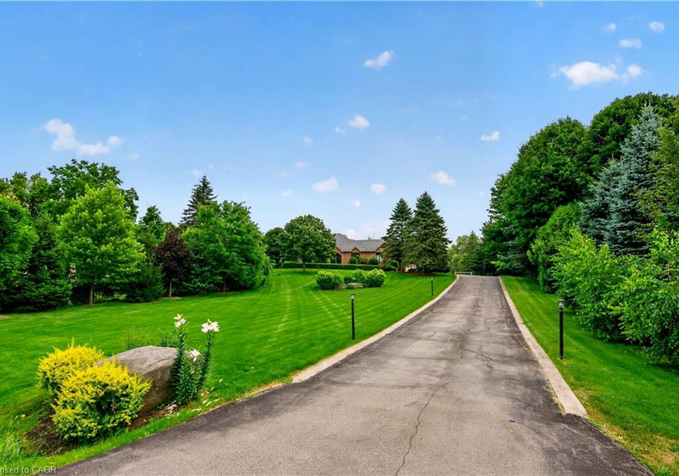 2050-15-side-road-milton-ontario-40842194