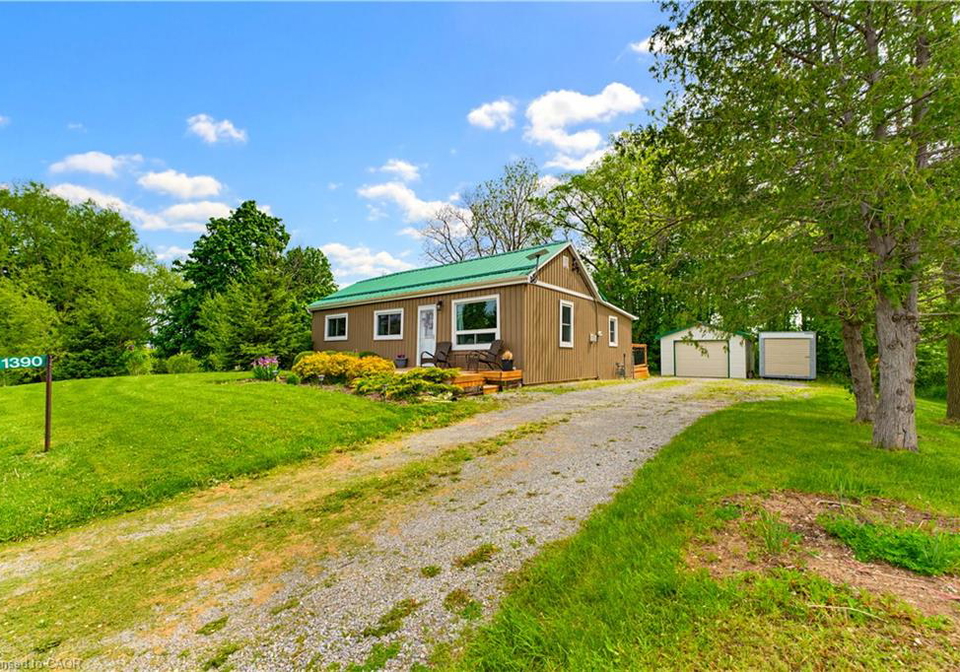 1390-mckenzie-road-caledonia-ontario-40842198