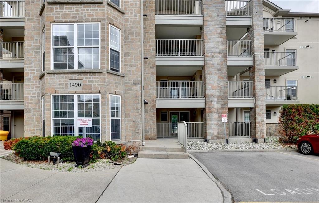 1490-bishops-gate-oakville-ontario-40842201