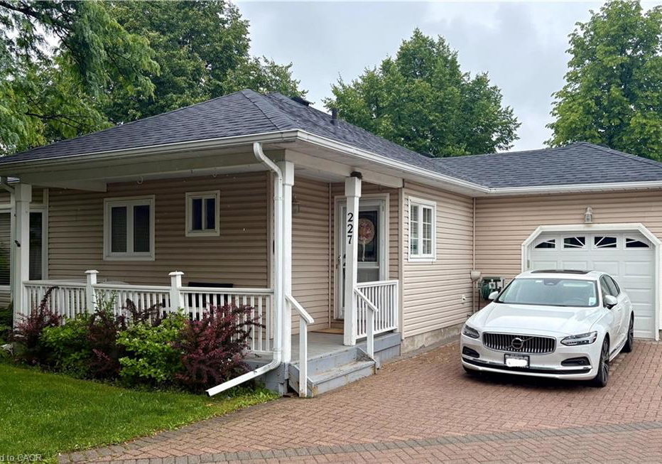 227-silverbirch-boulevard-mount-hope-ontario-40842223