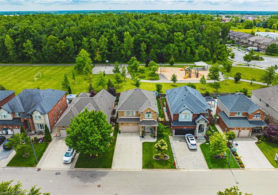 20-degrow-crescent-binbrook-ontario-40842241