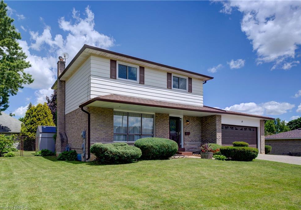 19-owen-avenue-paris-ontario-40842247