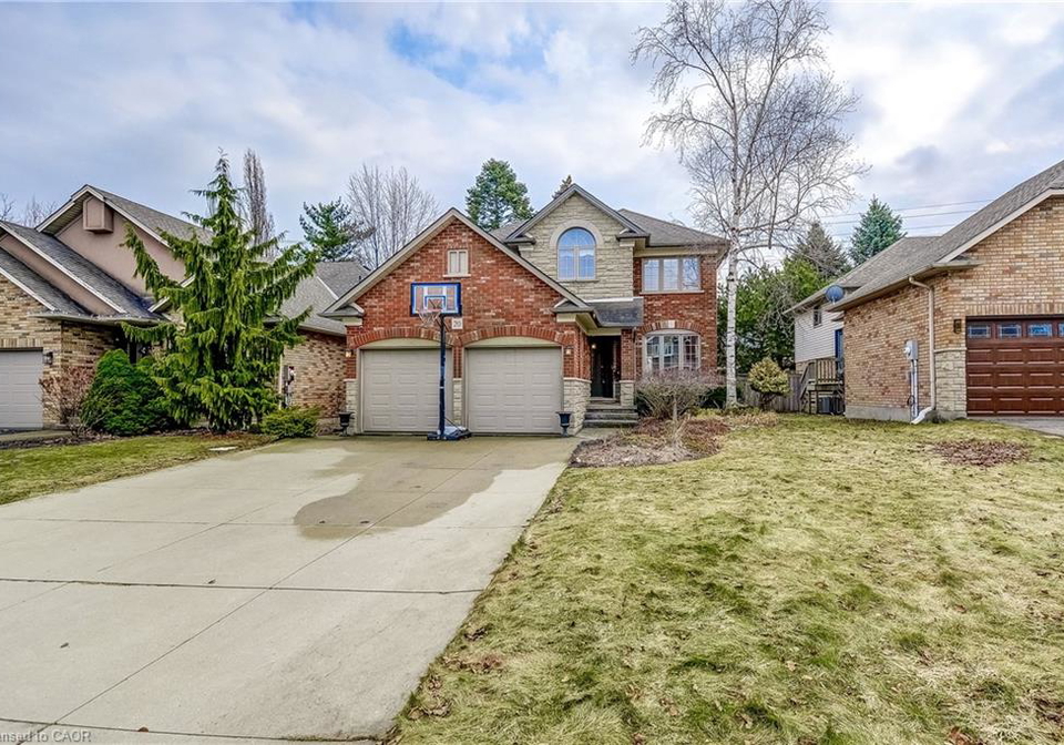 20-derbyshire-street-ancaster-ontario-40842252