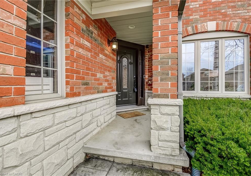 20-derbyshire-street-ancaster-ontario-40842252