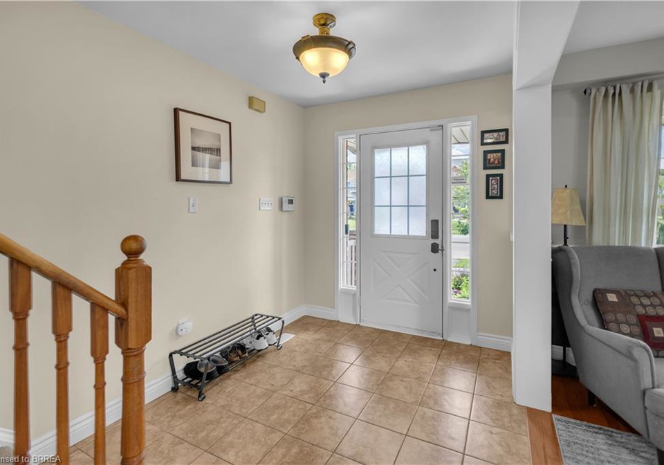 124-blackburn-drive-brantford-ontario-40842262