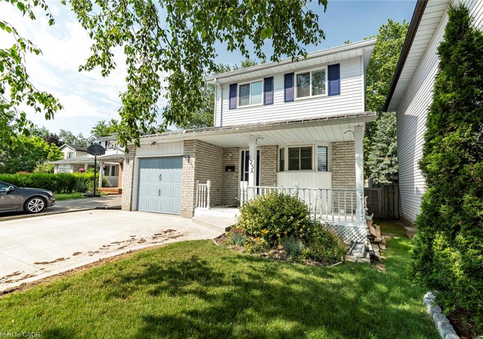125-cornerbrook-crescent-waterloo-ontario-40842266
