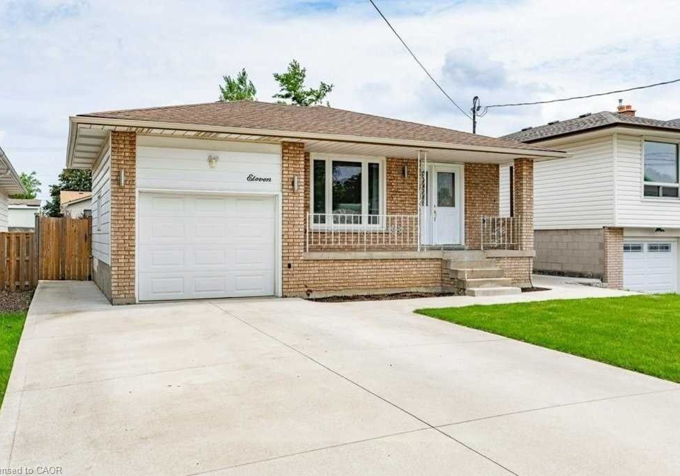 11-aterno-drive-hamilton-ontario-40842269