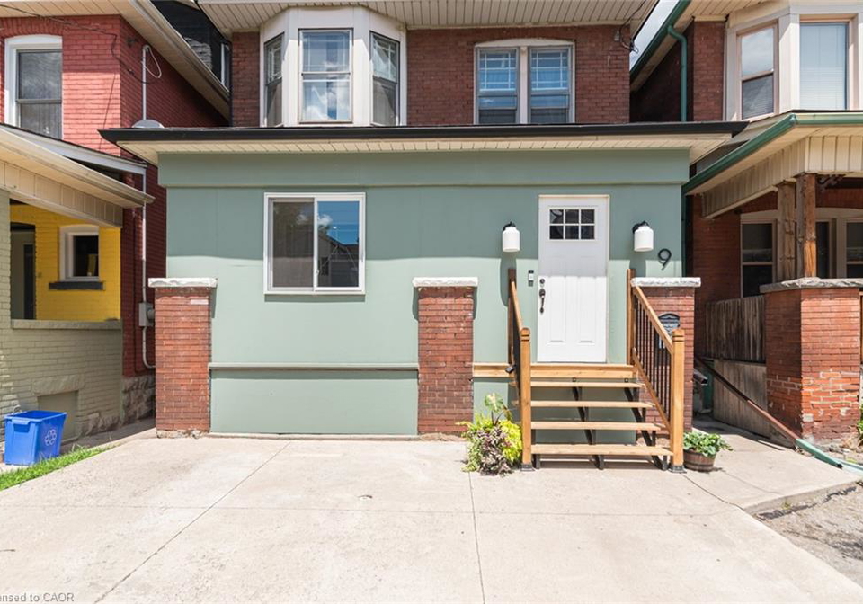 9-senator-avenue-hamilton-ontario-40842299