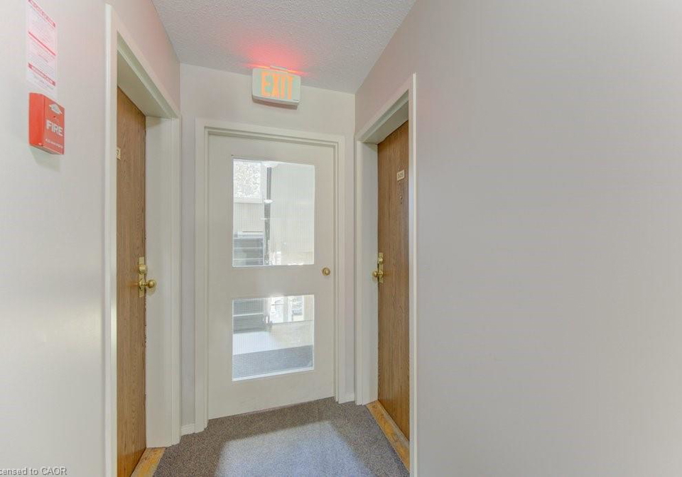 565-greenfield-avenue-kitchener-ontario-40842370