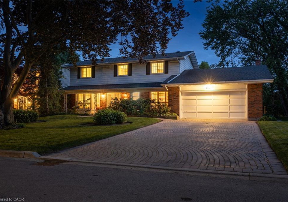 258-camelot-drive-burlington-ontario-40842455
