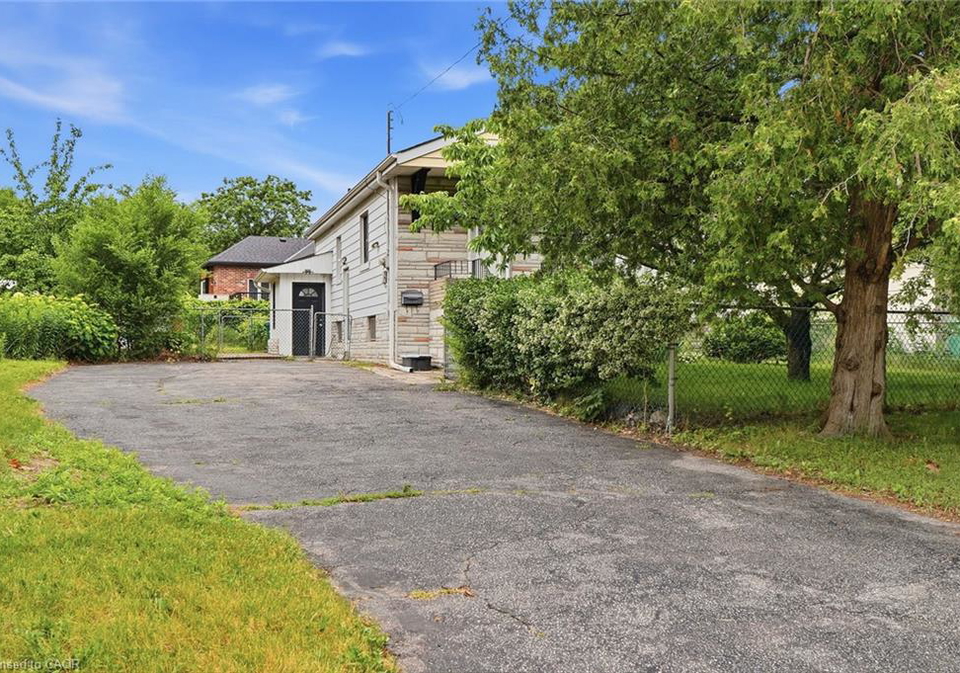 1137-halliday-avenue-mississauga-ontario-40842462
