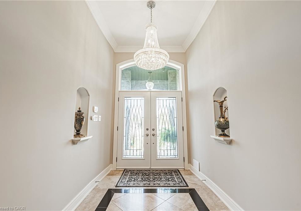 1214-8-highway-stoney-creek-ontario-40842463