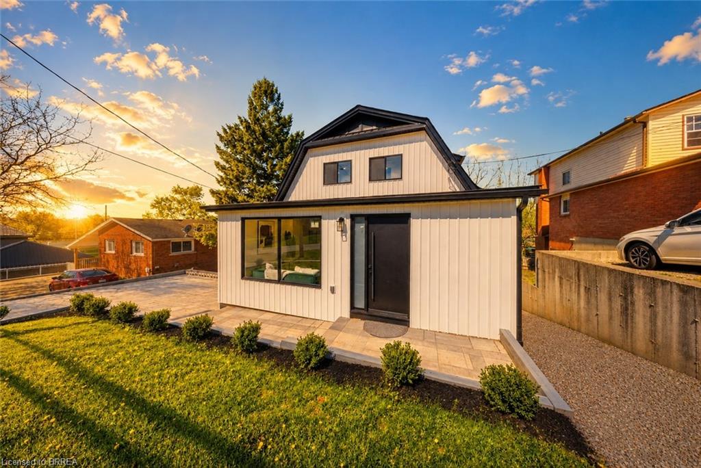 23-aberdeen-street-caledonia-ontario-40842476