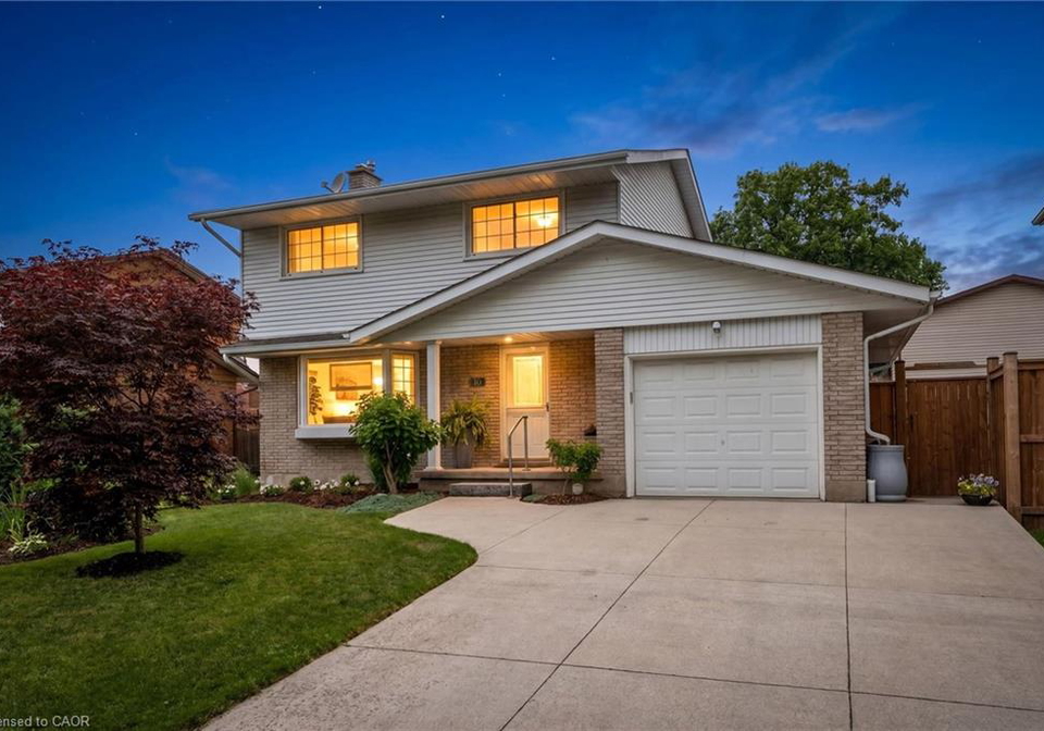 10-radcliffe-drive-kitchener-ontario-40842497