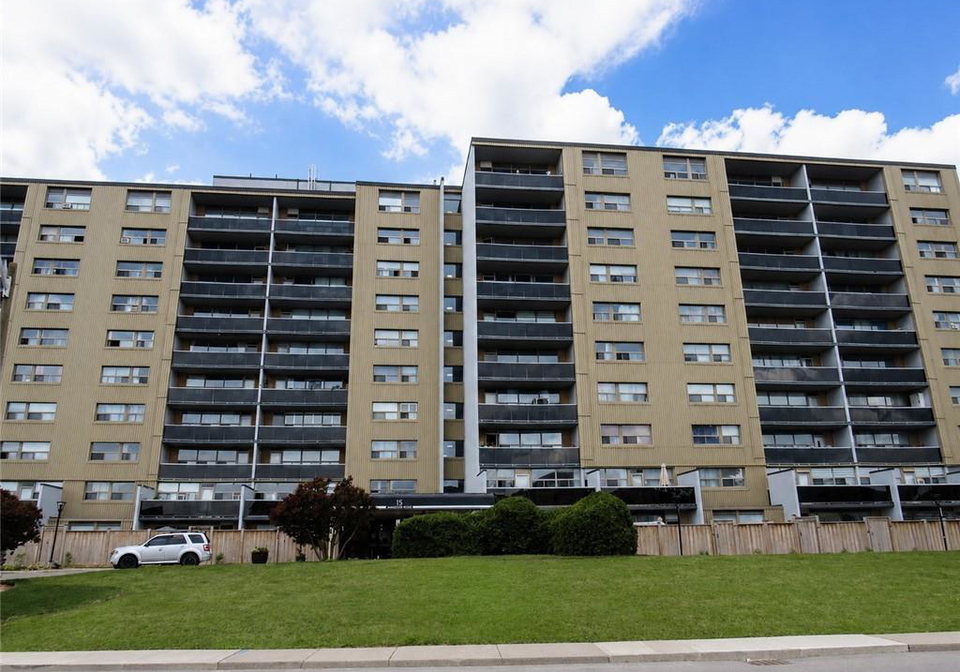 15-albright-road-hamilton-ontario-40842518
