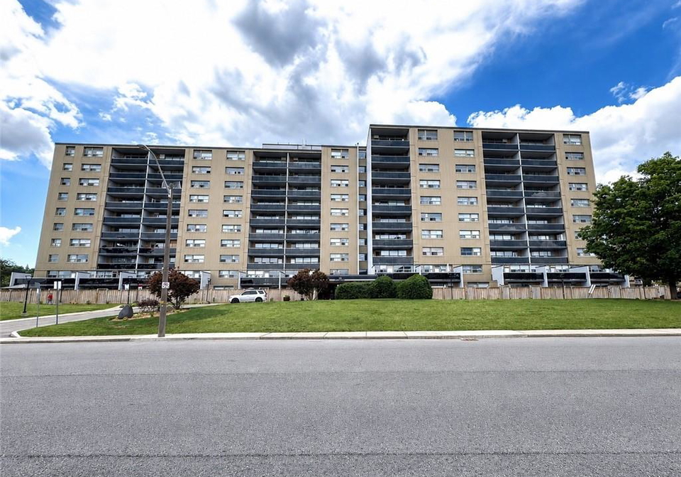 15-albright-road-hamilton-ontario-40842518