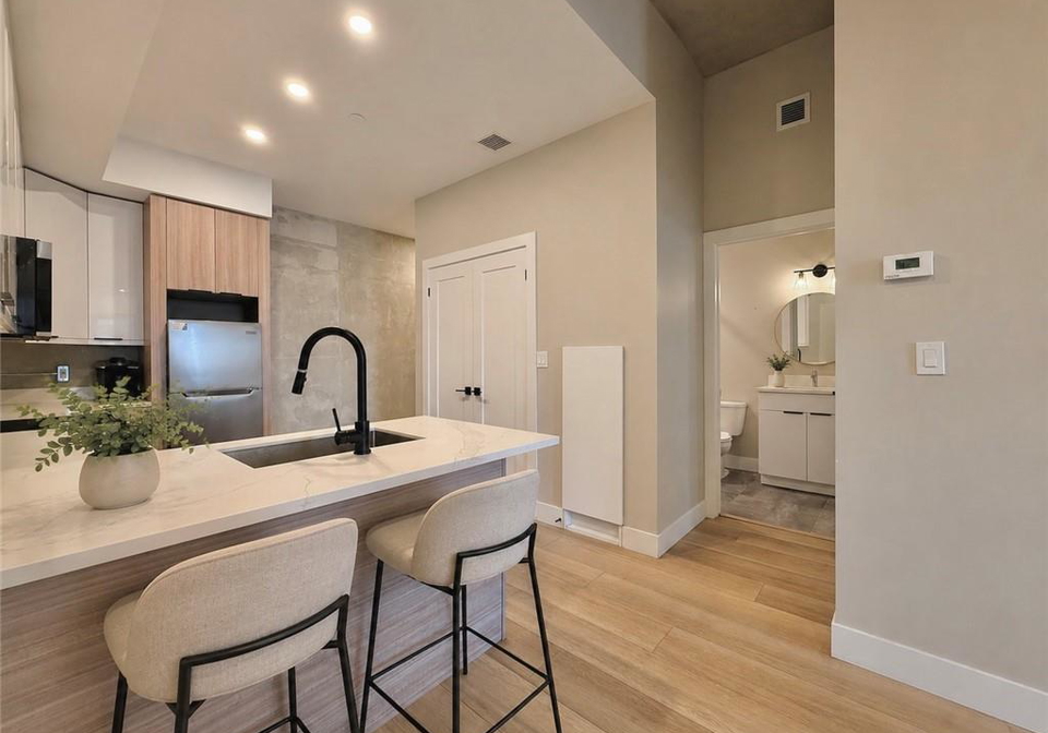 169-james-street-s-hamilton-ontario-40842529