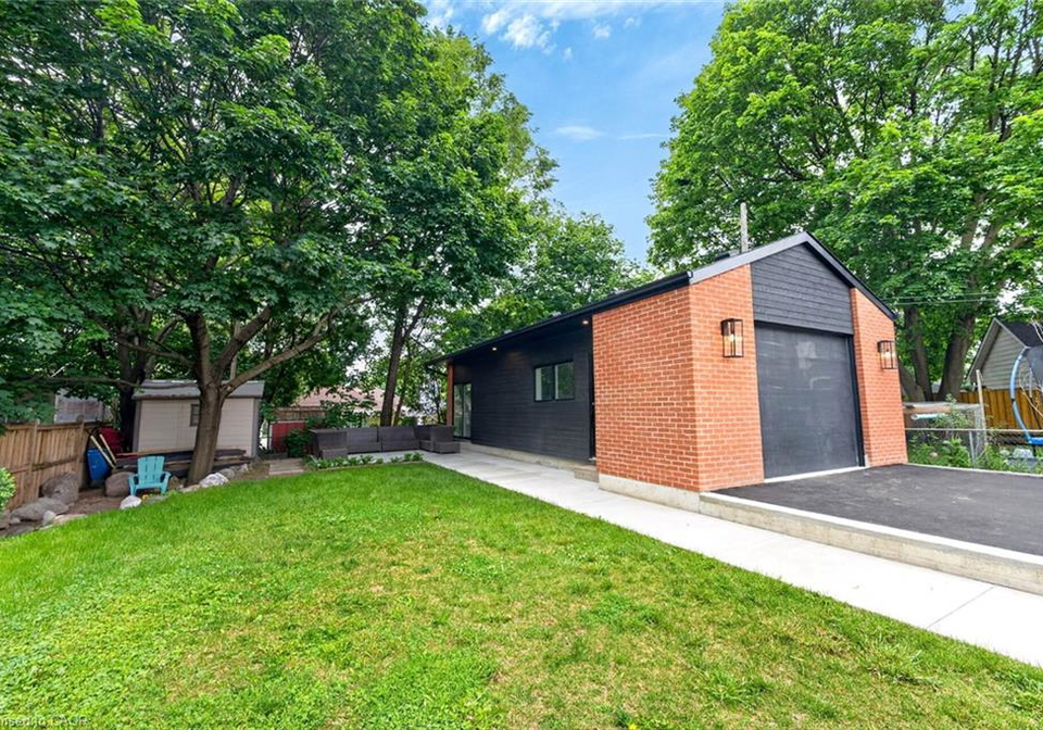 233-rosemount-avenue-toronto-ontario-40842539
