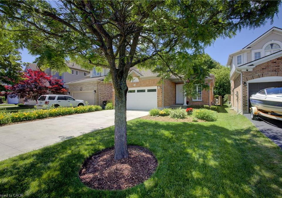 439-woodrow-drive-waterloo-ontario-40842553