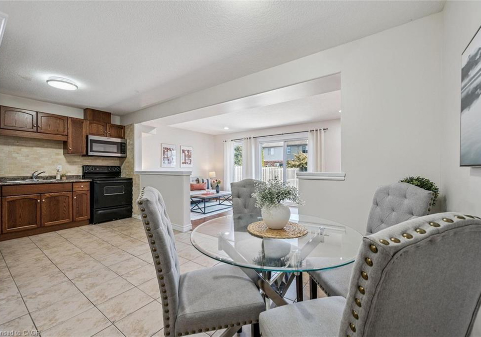 93-washburn-drive-guelph-ontario-40842579