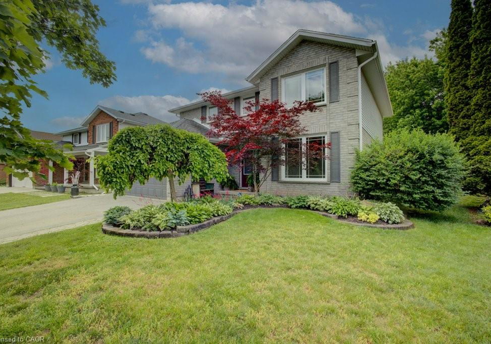 57-robertson-crescent-kitchener-ontario-40842580