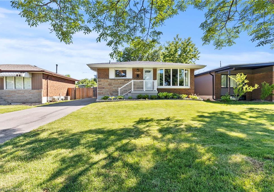 27-bobolink-road-hamilton-ontario-40842584